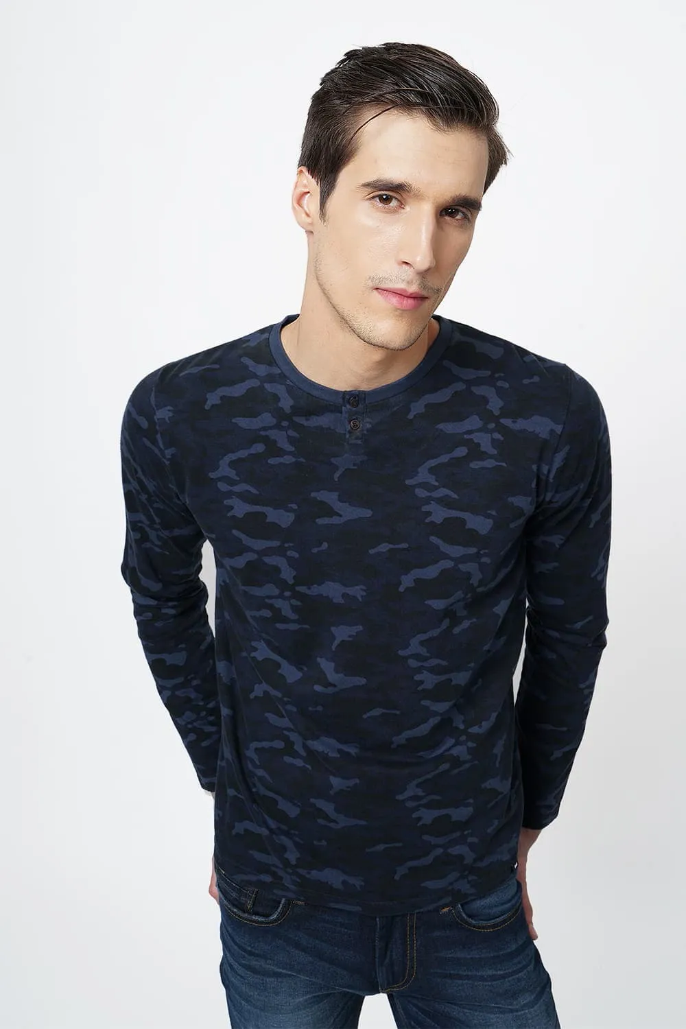 Muscle Fit Henley Printed T.Shirt