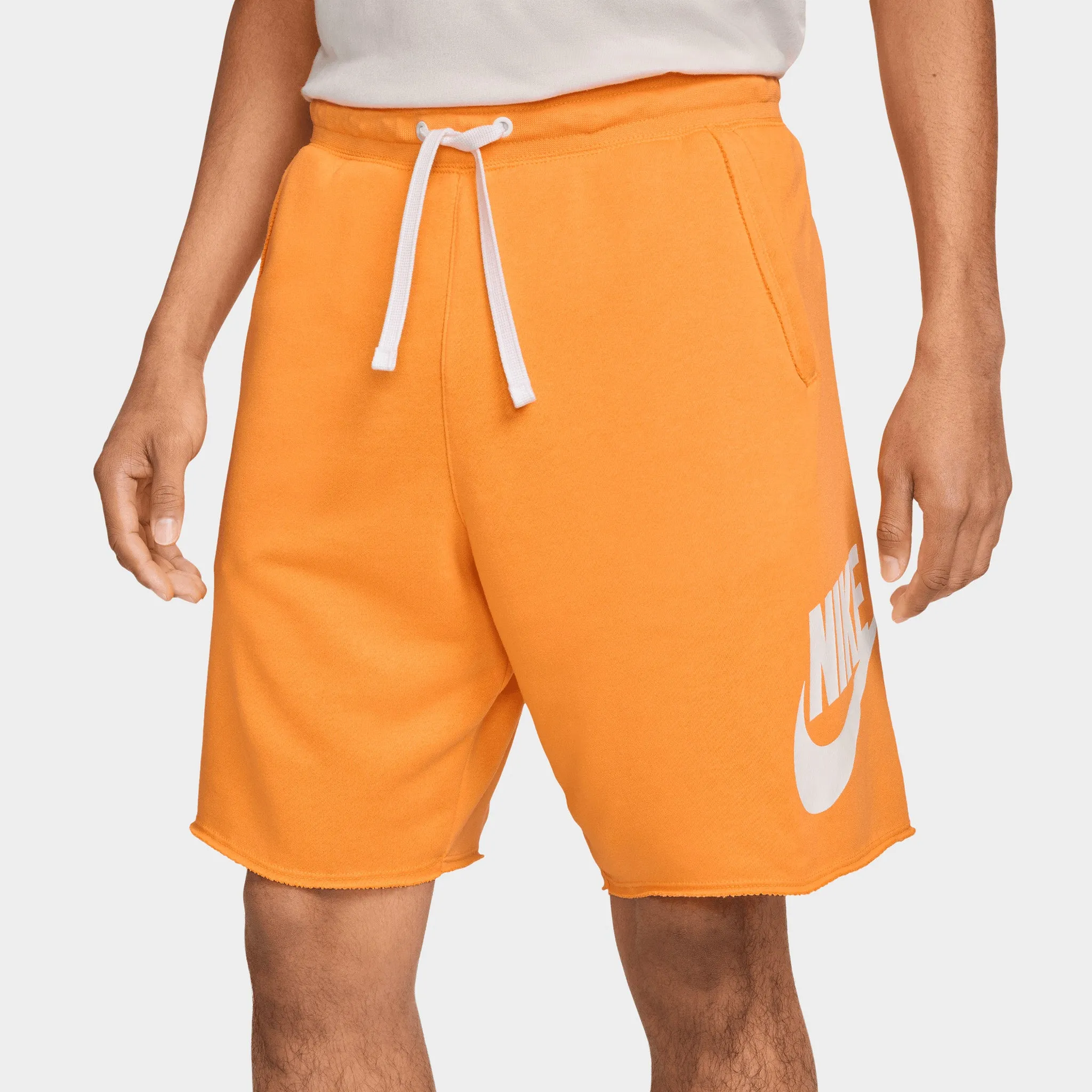 Nike Club Alumni French Terry Shorts Sundial / White - White