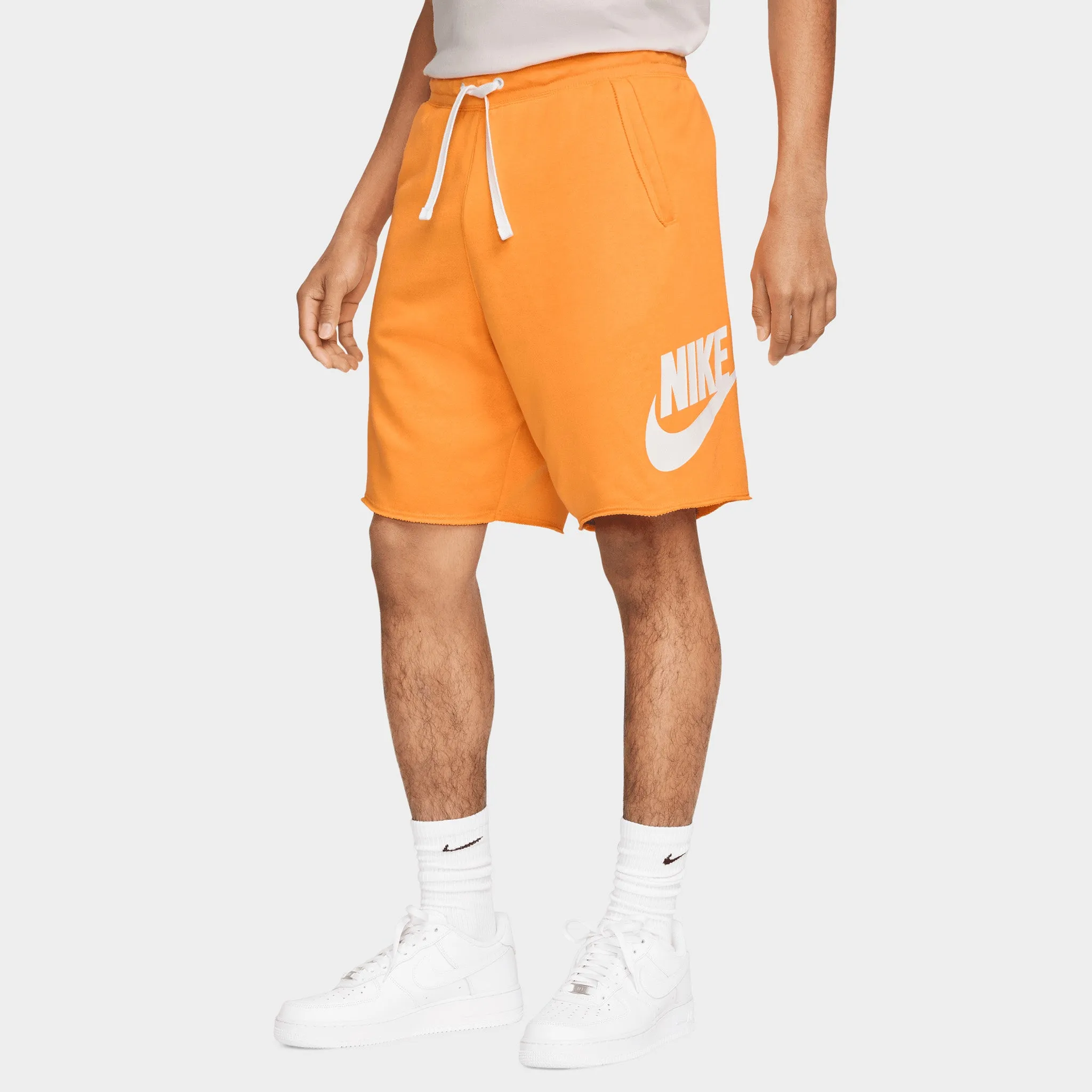 Nike Club Alumni French Terry Shorts Sundial / White - White