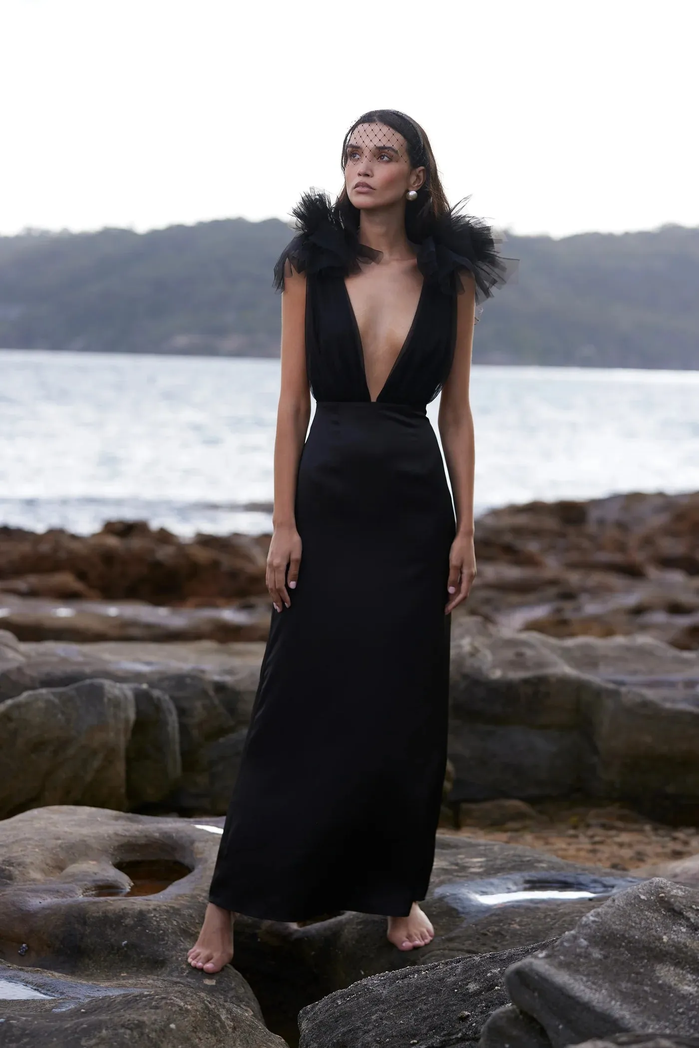 Sonya Como Gown - Black