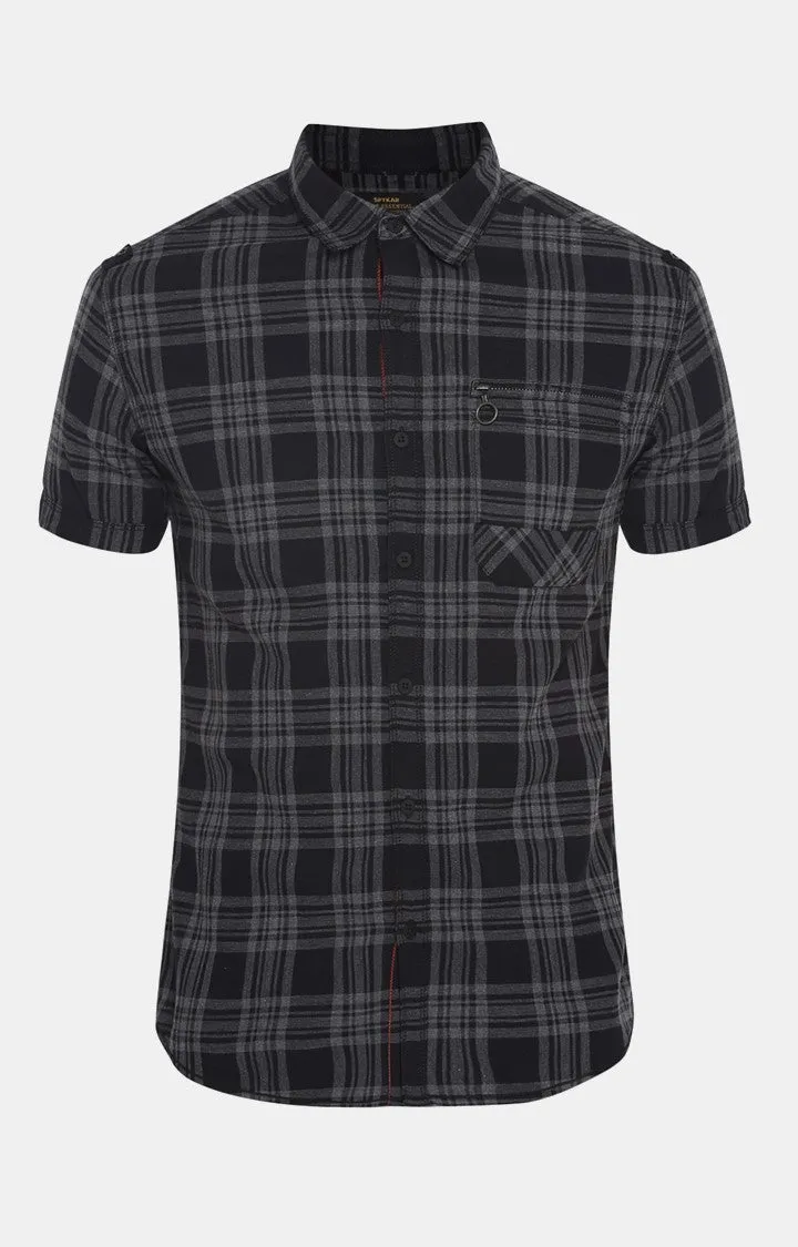 Spykar Men Black Cotton Slim Fit Half Sleeve Checkered Shirt