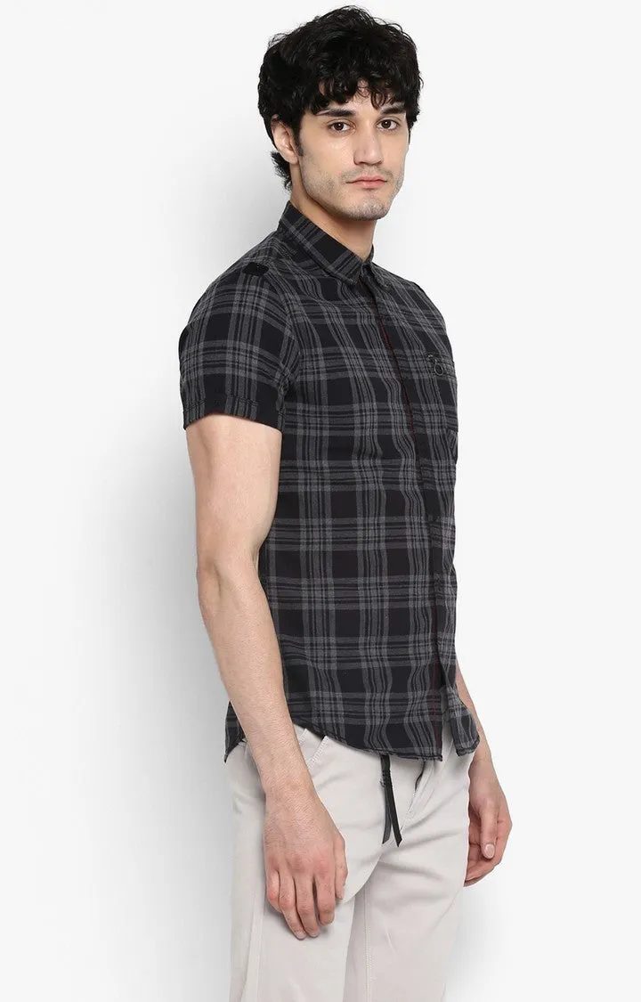 Spykar Men Black Cotton Slim Fit Half Sleeve Checkered Shirt