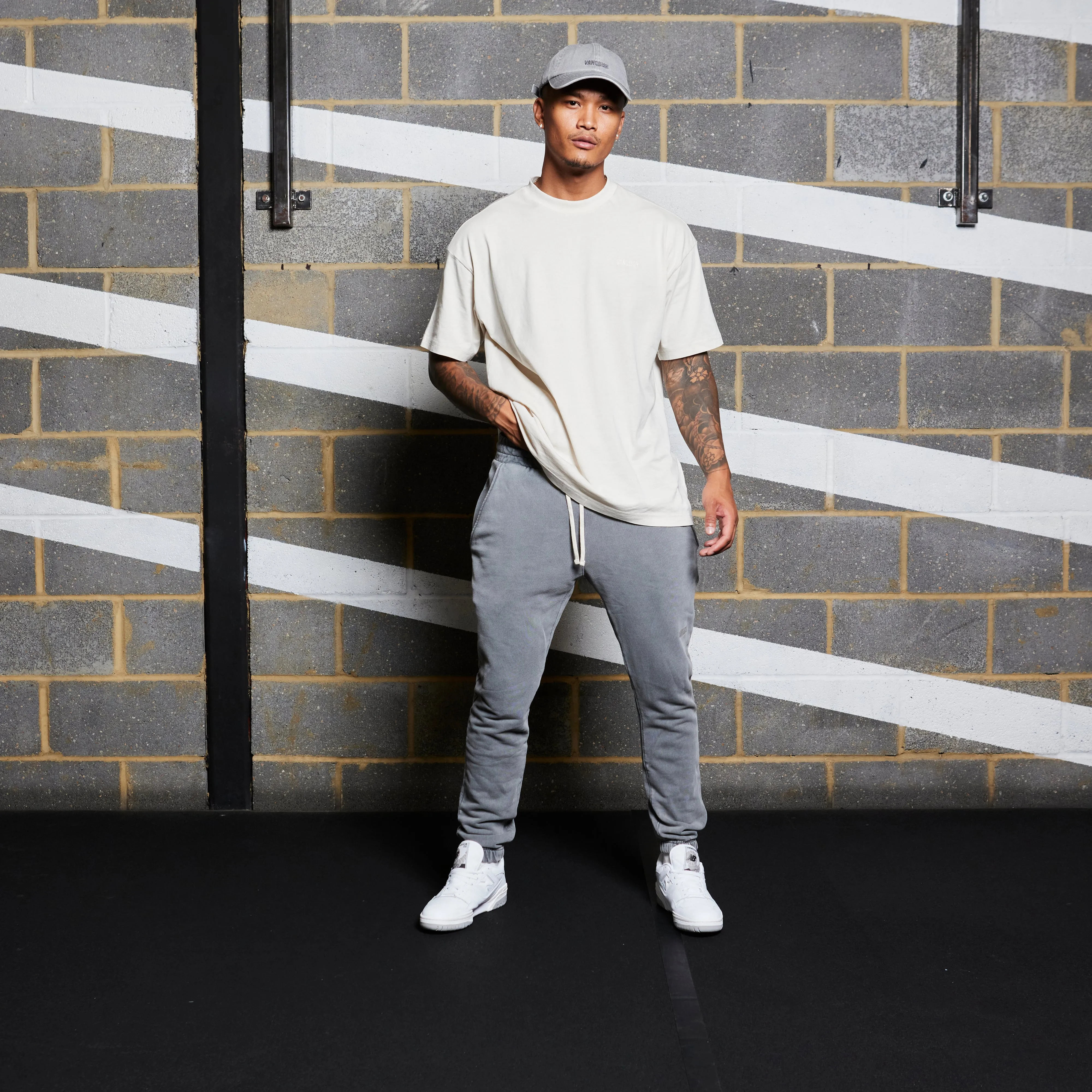 Vanquish Washed Grey Tapered Sweatpants